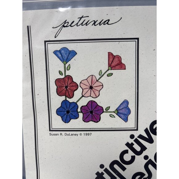 Petunia Applique Quilt Block Pattern by Distinctive Designs 12x12" Block - Picture 2 of 4